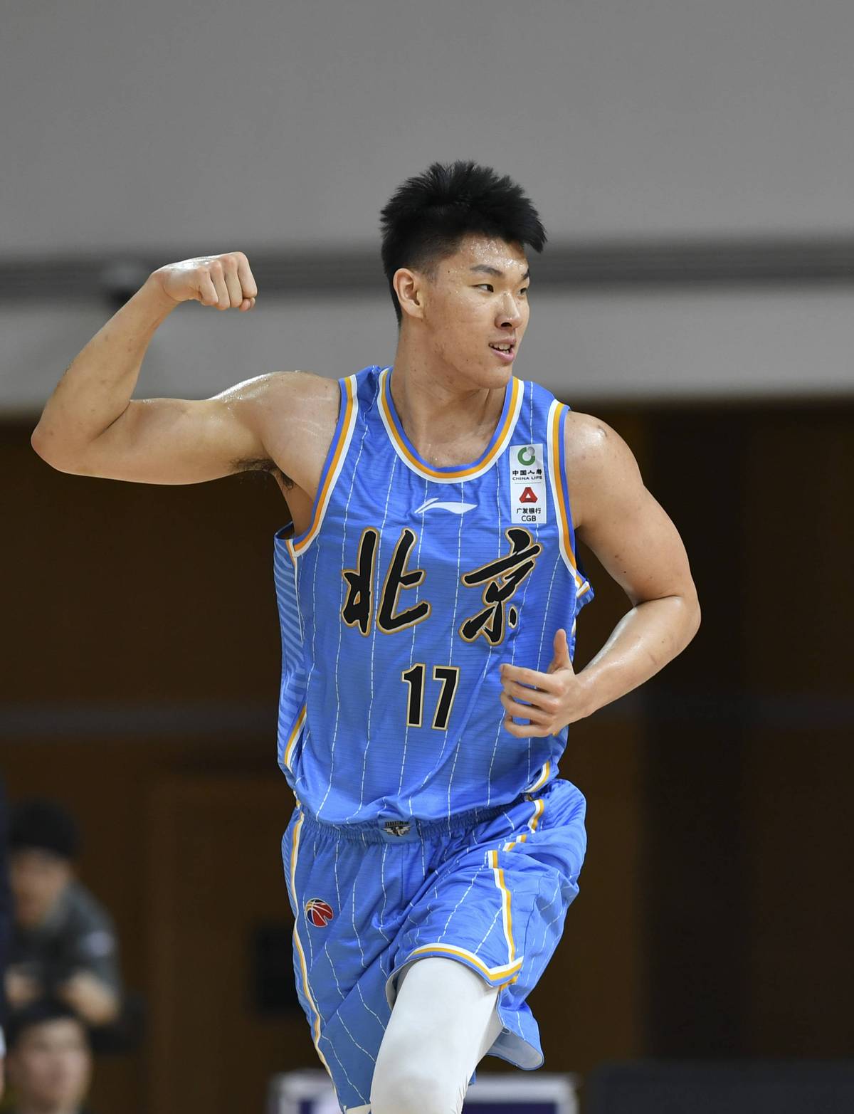 包含欧超杯倒计时，北京首钢今晚单刀错失，细节引发关注，管理层满意，赛程密集仍需轮换的词条