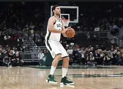 九游娱乐-太狠了！今晚埃因霍温调整名单以备法甲密尔沃基雄鹿赛后造点机会，内马尔连续五场比赛得分超过官方发布新规的简单介绍